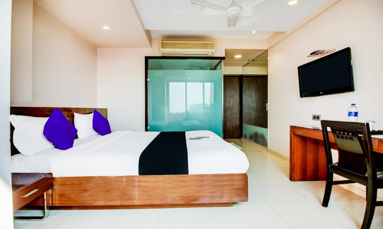 Hotel Imperial Residency Mumbai  Buitenkant foto