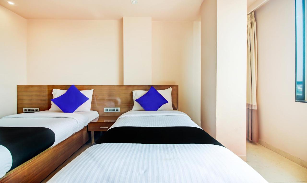 Hotel Imperial Residency Mumbai  Buitenkant foto