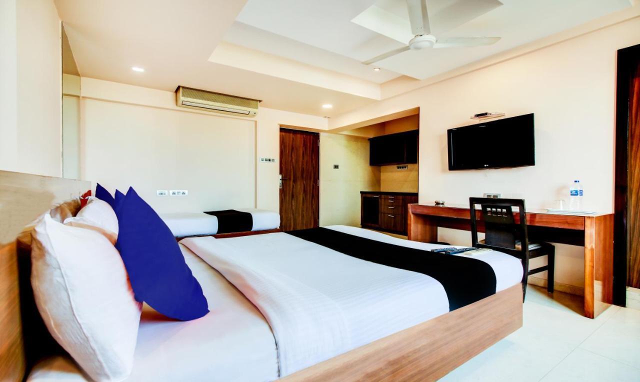 Hotel Imperial Residency Mumbai  Buitenkant foto