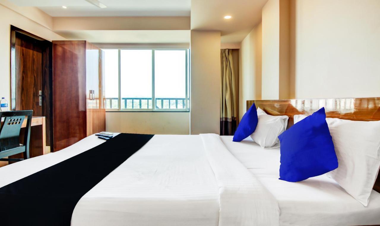 Hotel Imperial Residency Mumbai  Buitenkant foto
