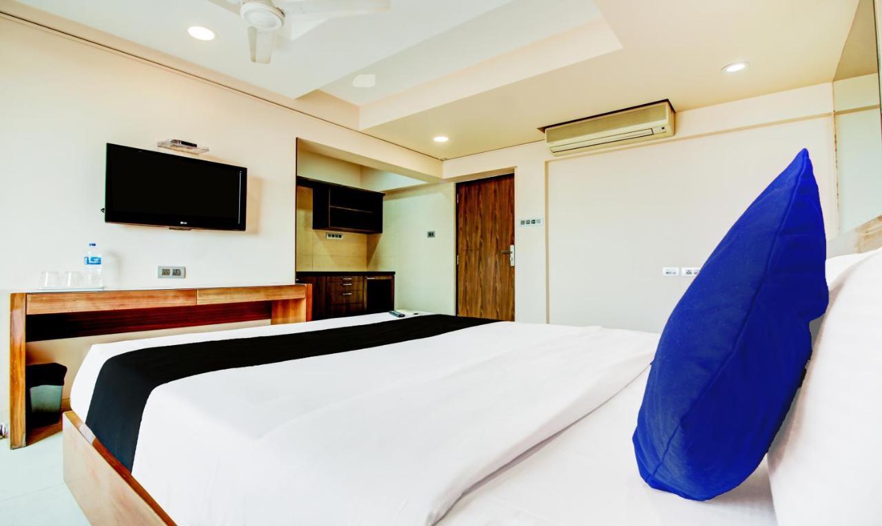 Hotel Imperial Residency Mumbai  Buitenkant foto